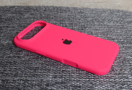 Силиконовый чехол для iPhone 17 Air с открытой камерой розовый