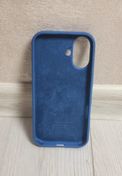 Силиконовый чехол для iPhone 16 с открытой камерой деним