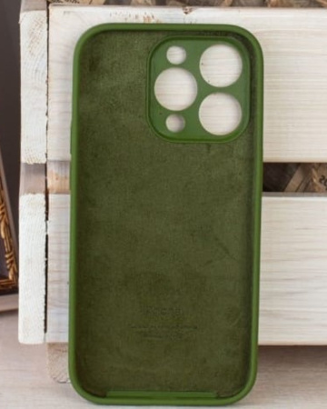 Силиконовый чехол для iPhone 16 Pro с закрытой камерой хаки