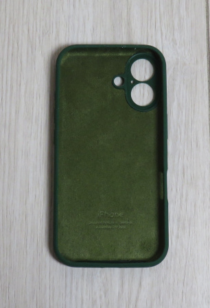 Силиконовый чехол для iPhone 16 с закрытой камерой т-зеленый
