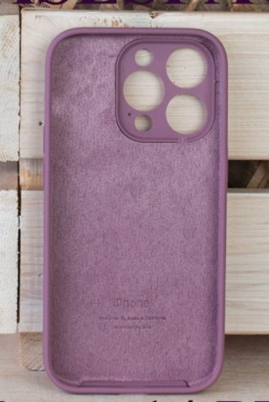 Силиконовый чехол для iPhone 16 Pro с закрытой камерой светло-фиолетовый