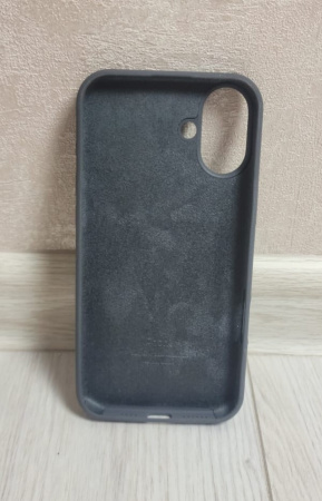 Силиконовый чехол для iPhone 17 с открытой камерой Серый