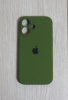 Силиконовый чехол для iPhone 16 Plus с закрытой камерой хаки