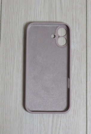 Силиконовый чехол для iPhone 16 Plus с закрытой камерой серофиолетовый