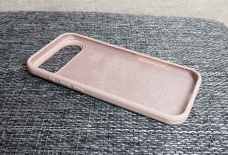 Силиконовый чехол для iPhone 17 Air с открытой камерой пудровый