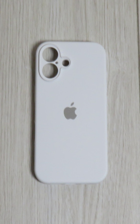 Силиконовый чехол для iPhone 16 Plus с закрытой камерой Белый