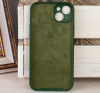Силиконовый чехол для iPhone 15 Plus с закрытой камерой темно-зеленый