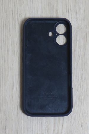 Силиконовый чехол для iPhone 16 с закрытой камерой т-синий