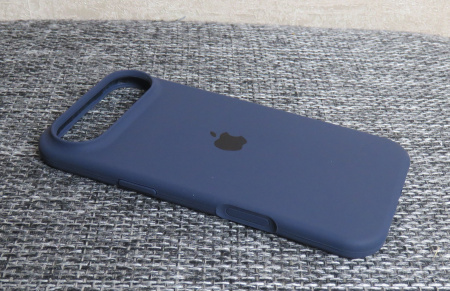 Силиконовый чехол для iPhone 17 Air с открытой камерой т-синий